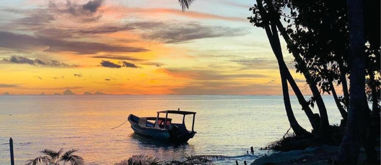 Surf Homestay Katiet Ngoại thất bức ảnh